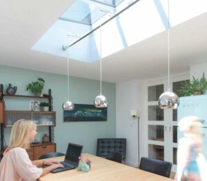 Lichtstraat voor op plat dak